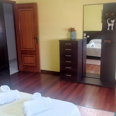 El Rincon De Rebe Apartman Melide Kültér fotó